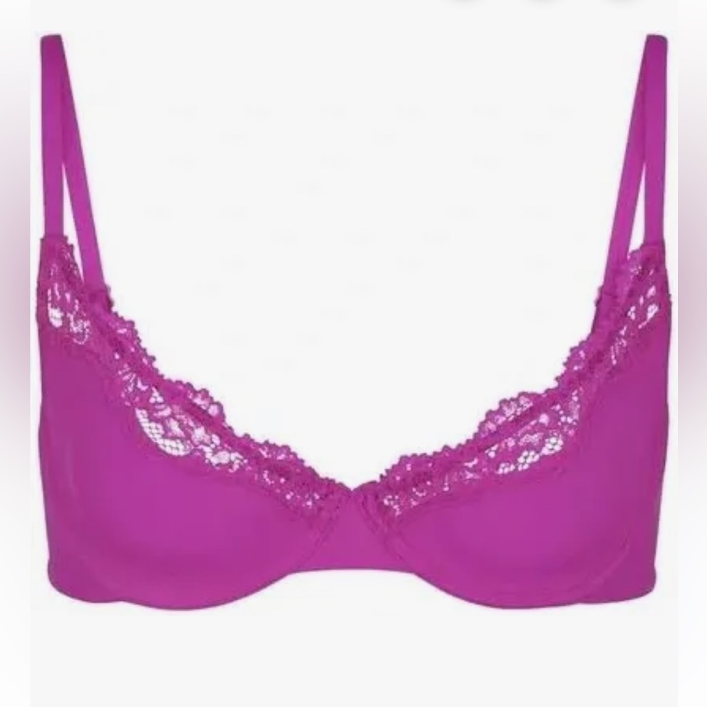 SKIMS Women's Fuchsia Lace Bra